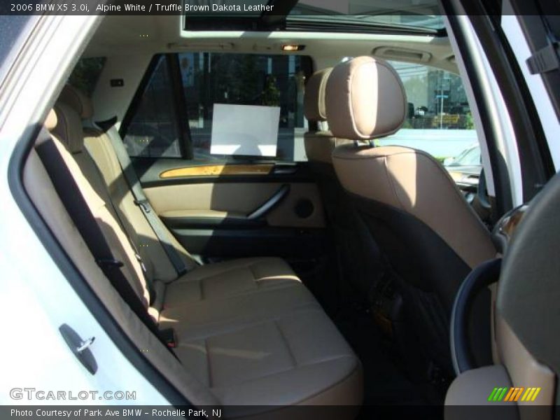 Alpine White / Truffle Brown Dakota Leather 2006 BMW X5 3.0i