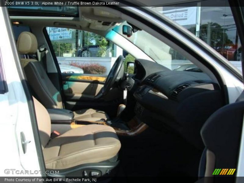 Alpine White / Truffle Brown Dakota Leather 2006 BMW X5 3.0i