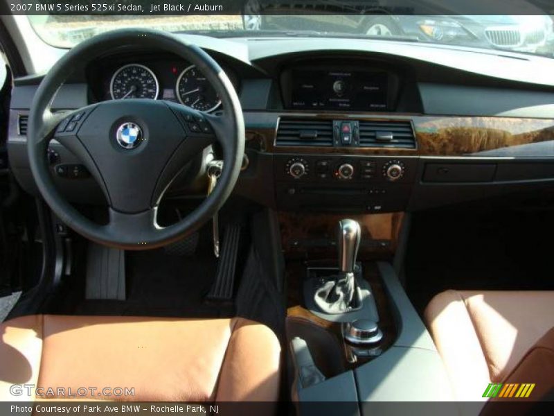 Jet Black / Auburn 2007 BMW 5 Series 525xi Sedan