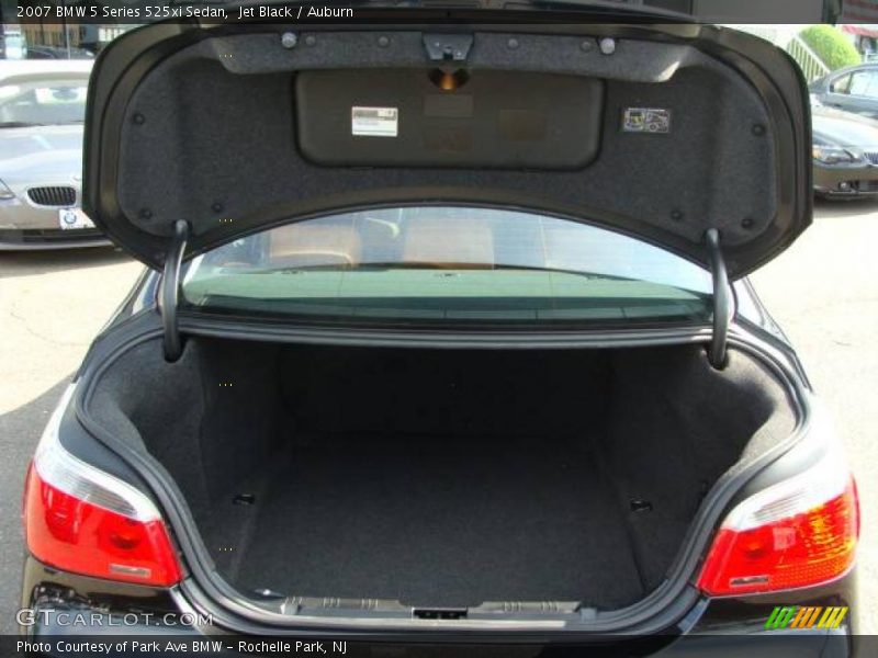 Jet Black / Auburn 2007 BMW 5 Series 525xi Sedan