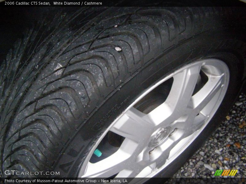 White Diamond / Cashmere 2006 Cadillac CTS Sedan