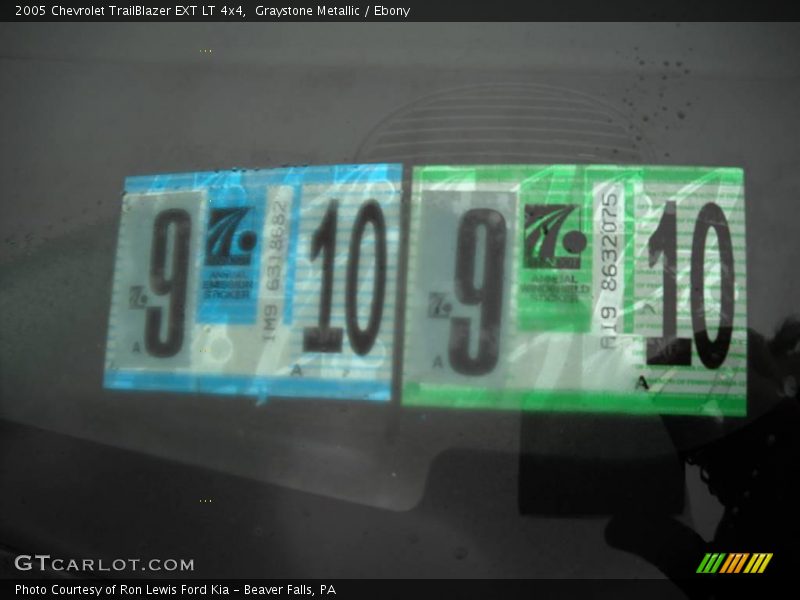 Graystone Metallic / Ebony 2005 Chevrolet TrailBlazer EXT LT 4x4