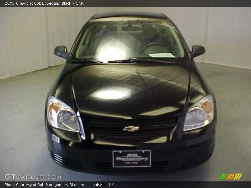 Black / Gray 2005 Chevrolet Cobalt Sedan