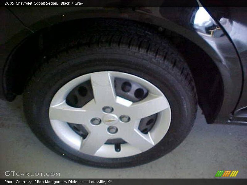 Black / Gray 2005 Chevrolet Cobalt Sedan