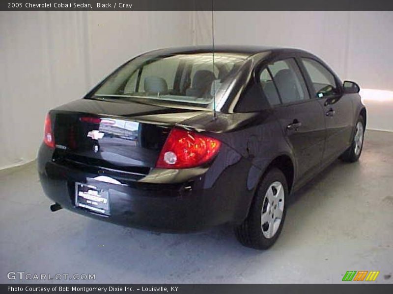 Black / Gray 2005 Chevrolet Cobalt Sedan