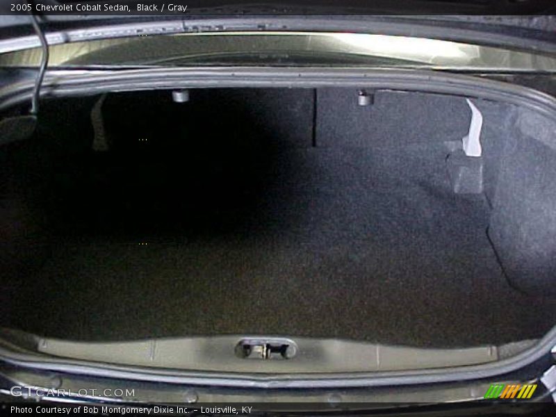 Black / Gray 2005 Chevrolet Cobalt Sedan
