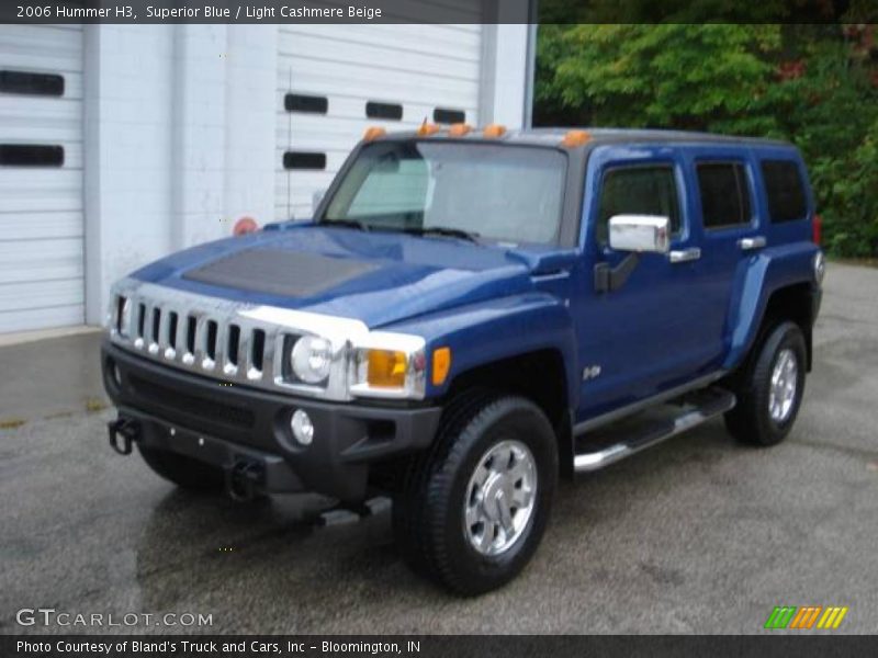 Superior Blue / Light Cashmere Beige 2006 Hummer H3