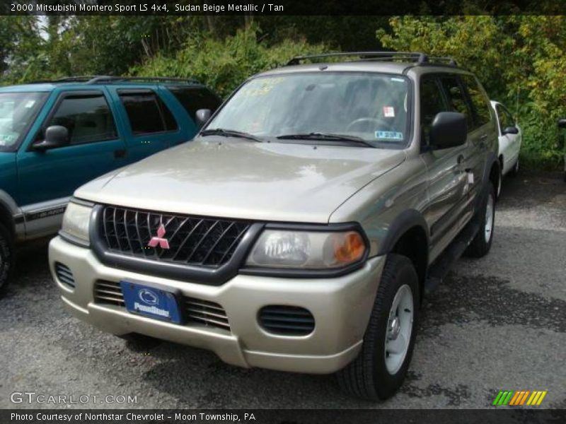 Sudan Beige Metallic / Tan 2000 Mitsubishi Montero Sport LS 4x4