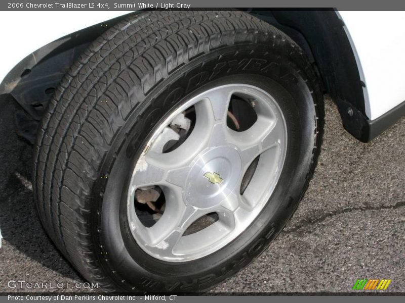 Summit White / Light Gray 2006 Chevrolet TrailBlazer LS 4x4