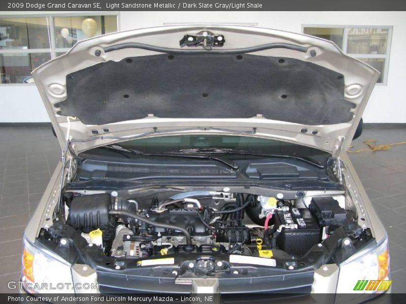 Light Sandstone Metallic / Dark Slate Gray/Light Shale 2009 Dodge Grand Caravan SE