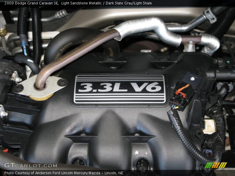 Light Sandstone Metallic / Dark Slate Gray/Light Shale 2009 Dodge Grand Caravan SE
