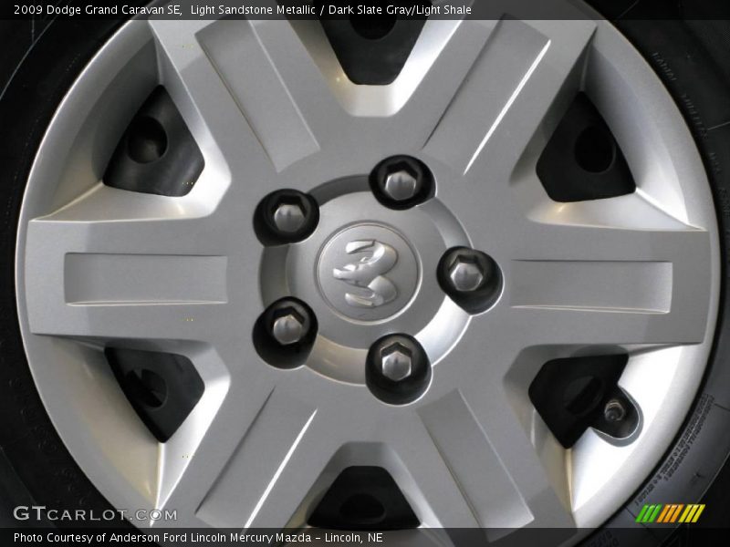 Light Sandstone Metallic / Dark Slate Gray/Light Shale 2009 Dodge Grand Caravan SE