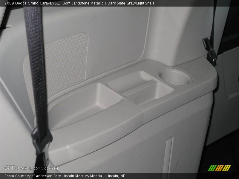 Light Sandstone Metallic / Dark Slate Gray/Light Shale 2009 Dodge Grand Caravan SE