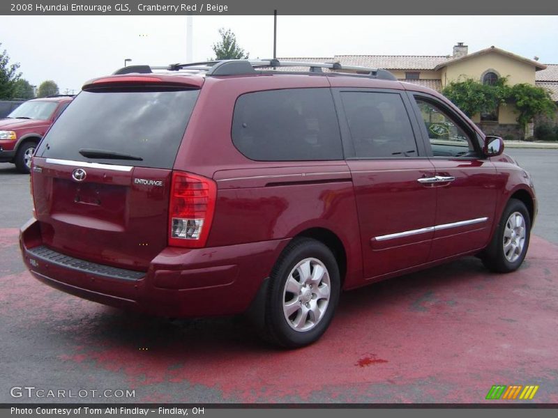 Cranberry Red / Beige 2008 Hyundai Entourage GLS