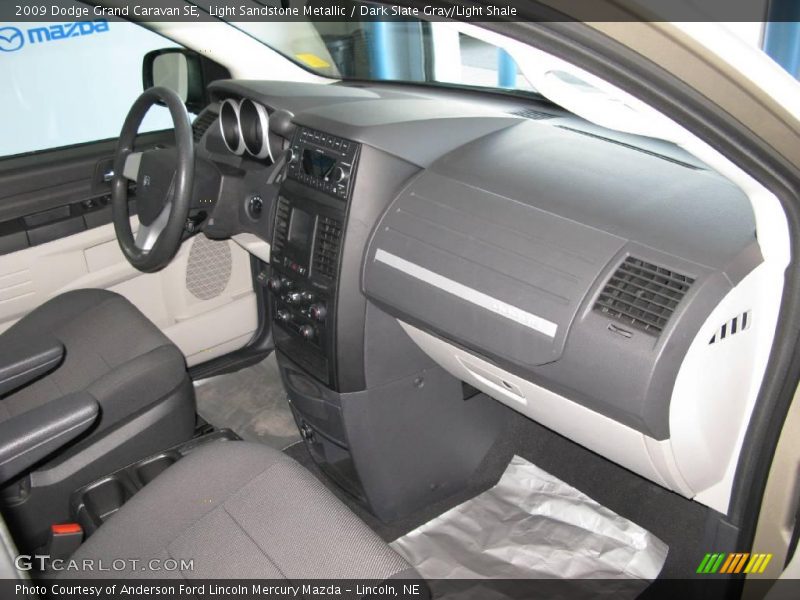 Light Sandstone Metallic / Dark Slate Gray/Light Shale 2009 Dodge Grand Caravan SE