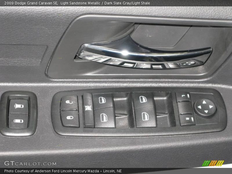 Light Sandstone Metallic / Dark Slate Gray/Light Shale 2009 Dodge Grand Caravan SE