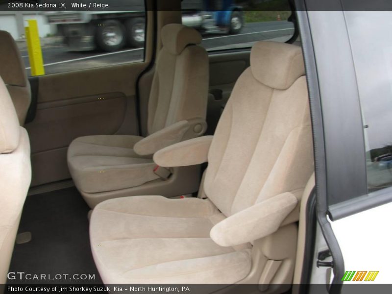 White / Beige 2008 Kia Sedona LX