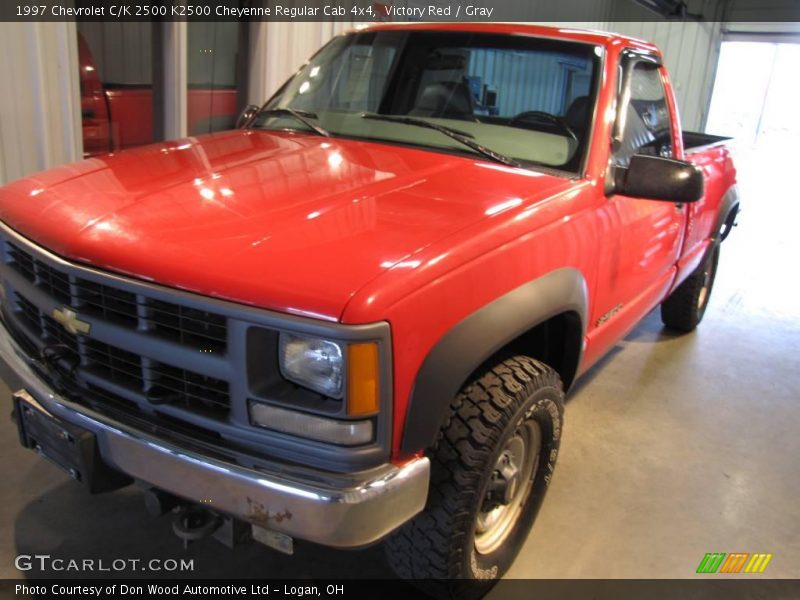 Victory Red / Gray 1997 Chevrolet C/K 2500 K2500 Cheyenne Regular Cab 4x4