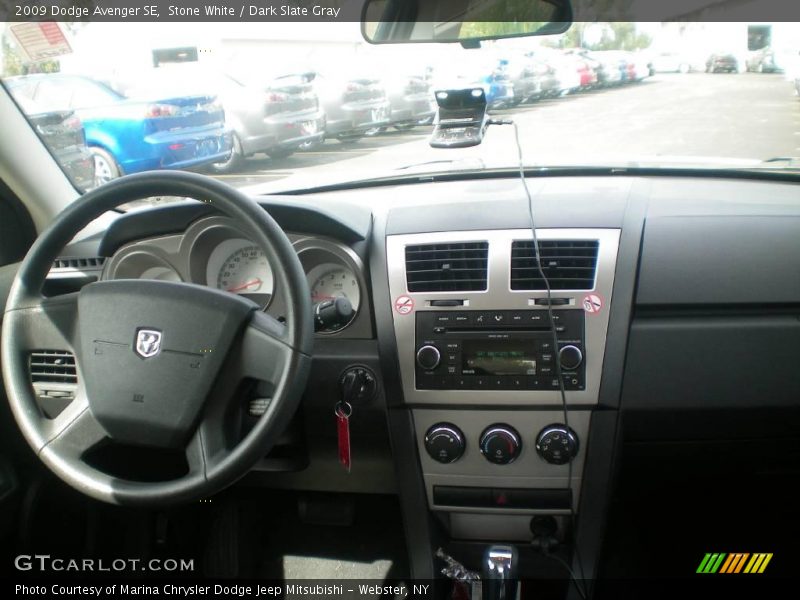 Stone White / Dark Slate Gray 2009 Dodge Avenger SE