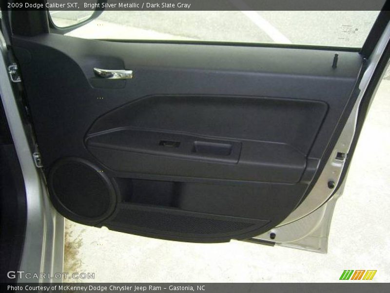 Bright Silver Metallic / Dark Slate Gray 2009 Dodge Caliber SXT