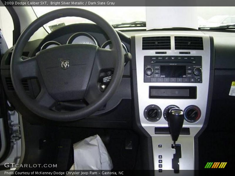 Bright Silver Metallic / Dark Slate Gray 2009 Dodge Caliber SXT