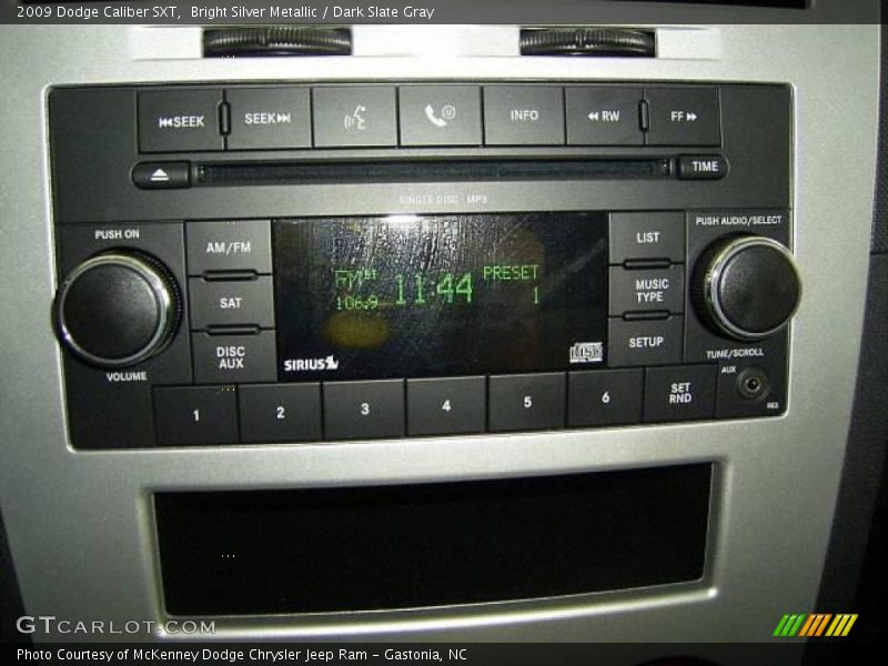 Bright Silver Metallic / Dark Slate Gray 2009 Dodge Caliber SXT