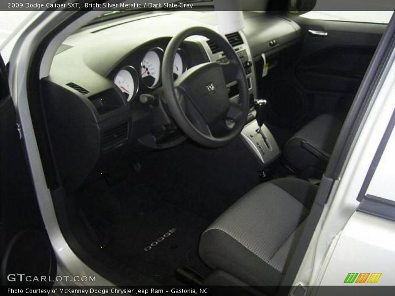 Bright Silver Metallic / Dark Slate Gray 2009 Dodge Caliber SXT