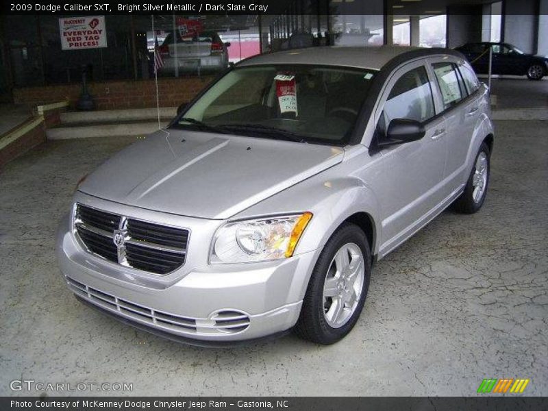 Bright Silver Metallic / Dark Slate Gray 2009 Dodge Caliber SXT