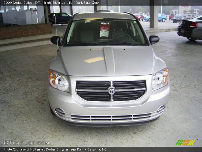 Bright Silver Metallic / Dark Slate Gray 2009 Dodge Caliber SXT