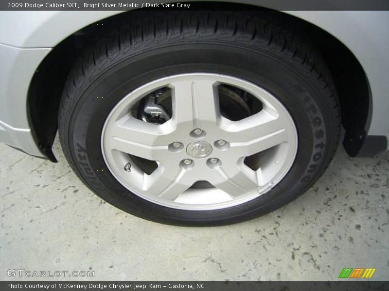 Bright Silver Metallic / Dark Slate Gray 2009 Dodge Caliber SXT