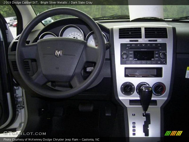 Bright Silver Metallic / Dark Slate Gray 2009 Dodge Caliber SXT