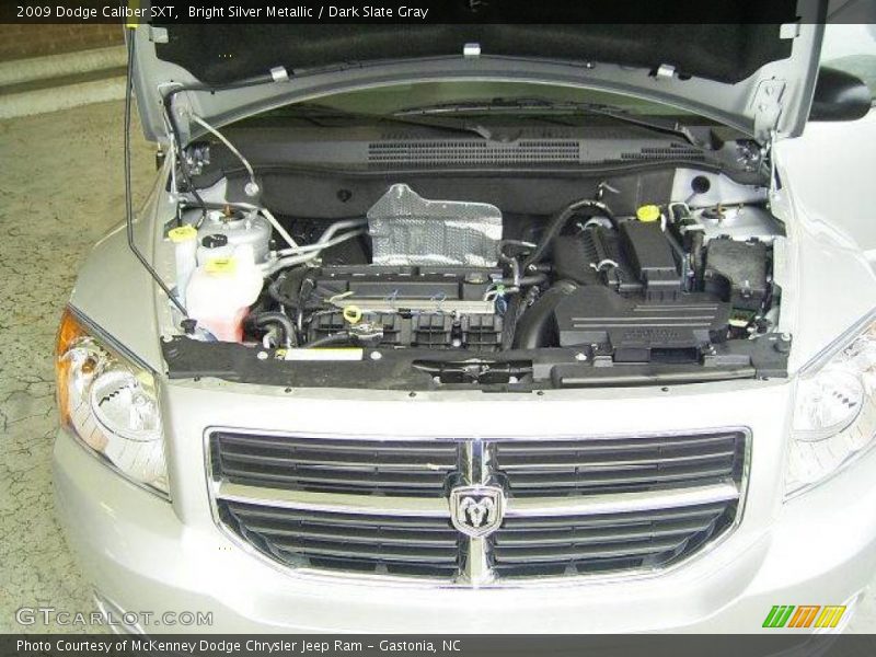 Bright Silver Metallic / Dark Slate Gray 2009 Dodge Caliber SXT