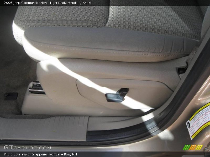 Light Khaki Metallic / Khaki 2006 Jeep Commander 4x4