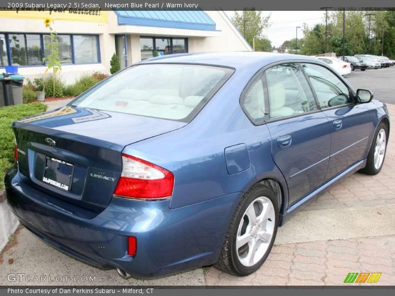 Newport Blue Pearl / Warm Ivory 2009 Subaru Legacy 2.5i Sedan