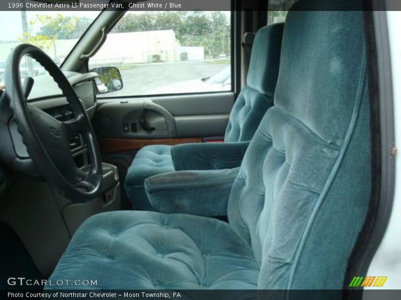 Ghost White / Blue 1996 Chevrolet Astro LS Passenger Van