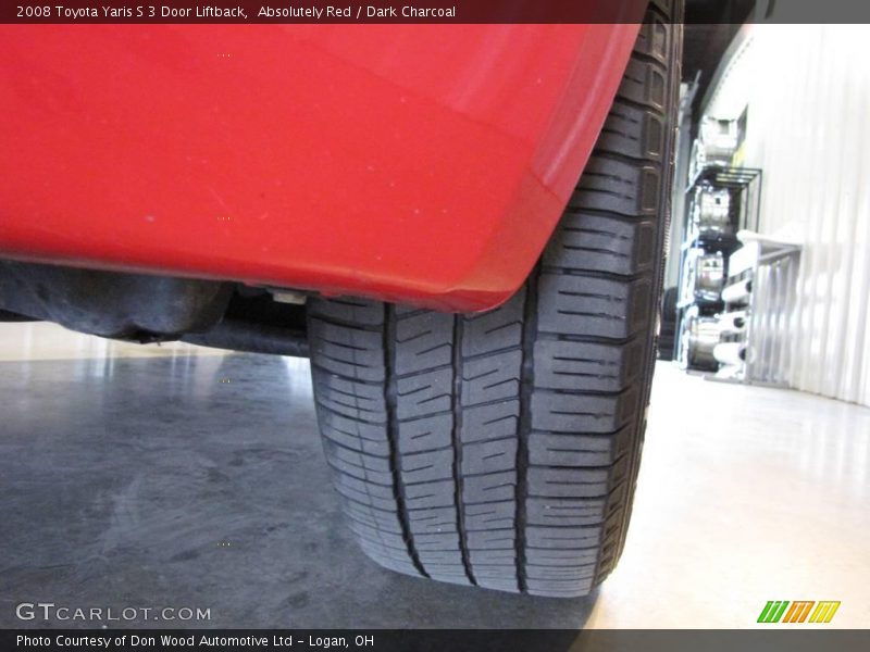Absolutely Red / Dark Charcoal 2008 Toyota Yaris S 3 Door Liftback