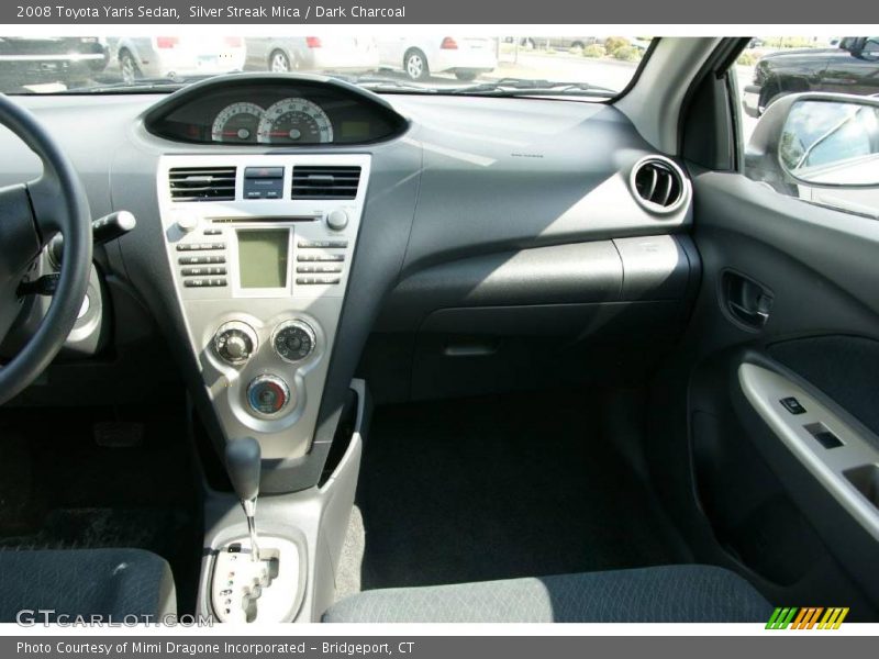 Silver Streak Mica / Dark Charcoal 2008 Toyota Yaris Sedan