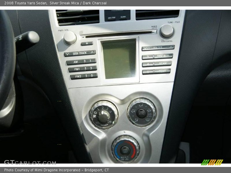 Silver Streak Mica / Dark Charcoal 2008 Toyota Yaris Sedan