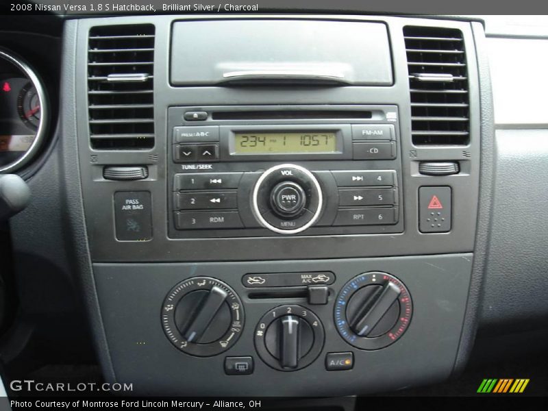 Brilliant Silver / Charcoal 2008 Nissan Versa 1.8 S Hatchback