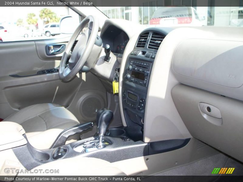 Nordic White / Beige 2004 Hyundai Santa Fe GLS