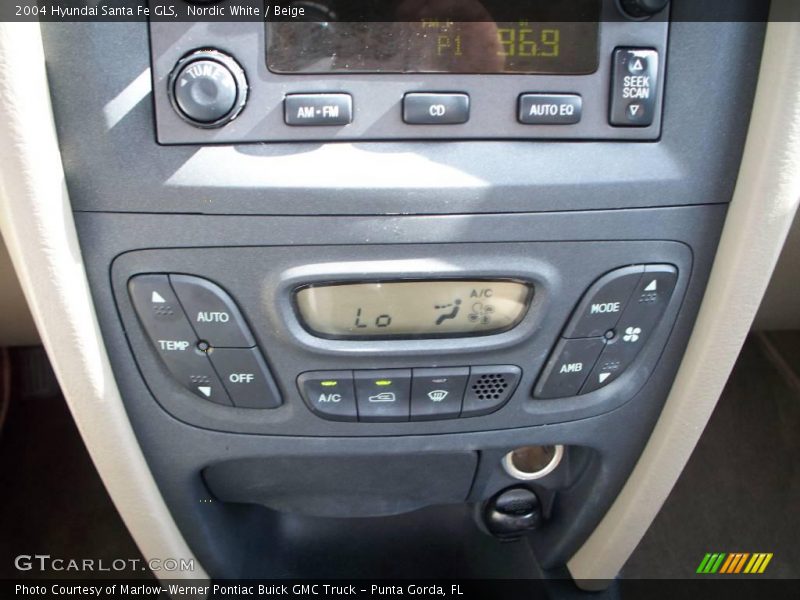 Nordic White / Beige 2004 Hyundai Santa Fe GLS