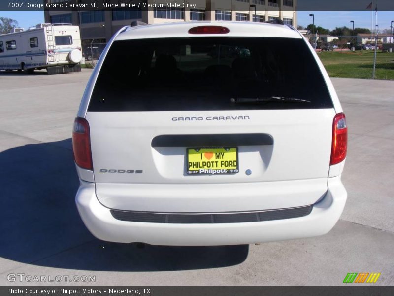 Stone White / Medium Slate Gray 2007 Dodge Grand Caravan SE