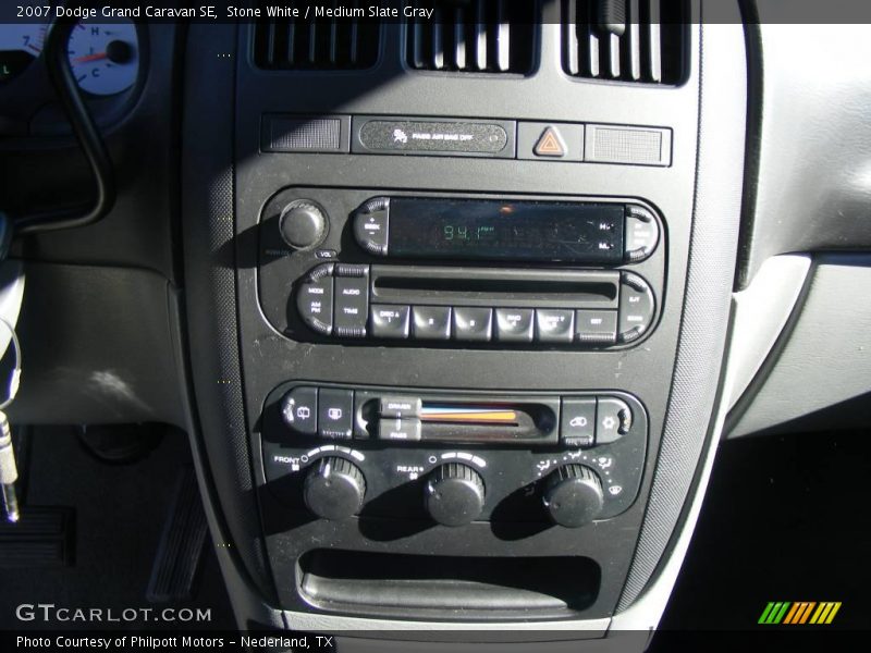 Stone White / Medium Slate Gray 2007 Dodge Grand Caravan SE