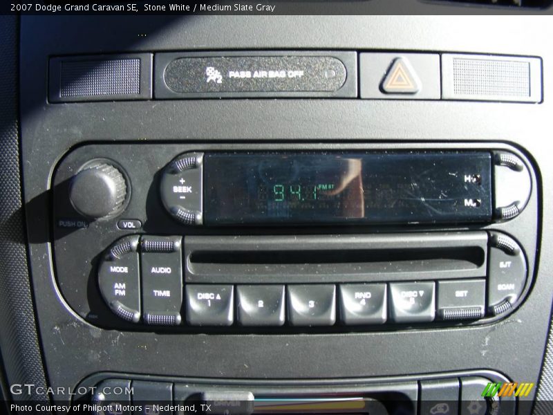 Stone White / Medium Slate Gray 2007 Dodge Grand Caravan SE