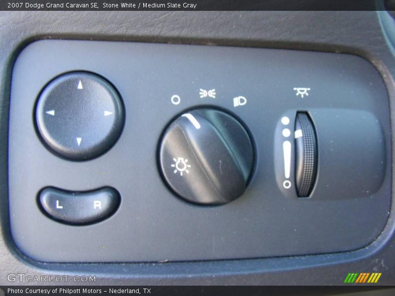 Stone White / Medium Slate Gray 2007 Dodge Grand Caravan SE