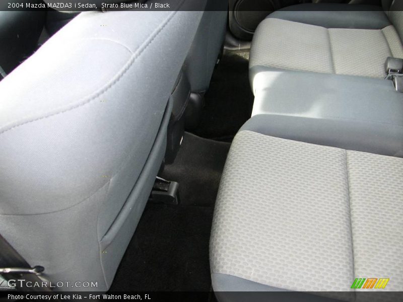 Strato Blue Mica / Black 2004 Mazda MAZDA3 i Sedan