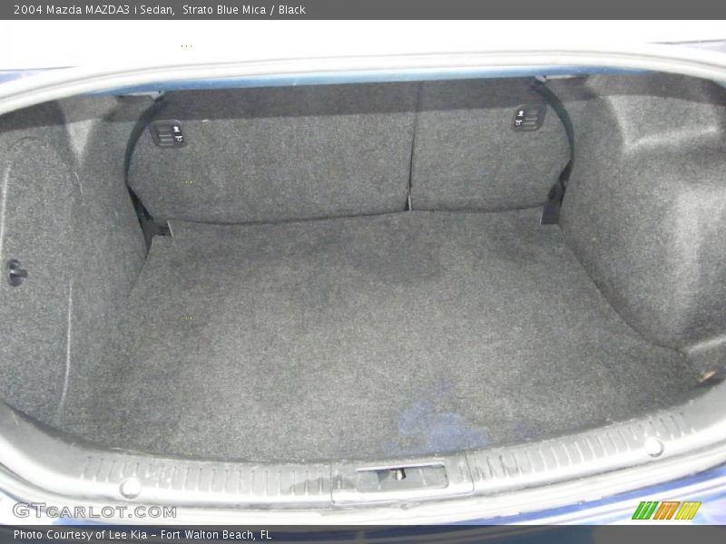 Strato Blue Mica / Black 2004 Mazda MAZDA3 i Sedan