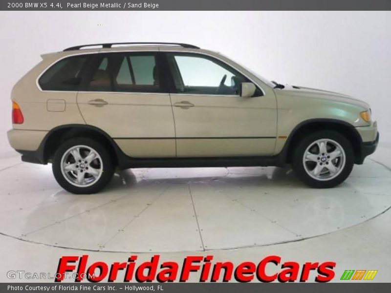 Pearl Beige Metallic / Sand Beige 2000 BMW X5 4.4i