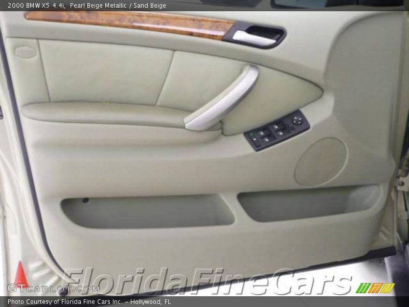Pearl Beige Metallic / Sand Beige 2000 BMW X5 4.4i