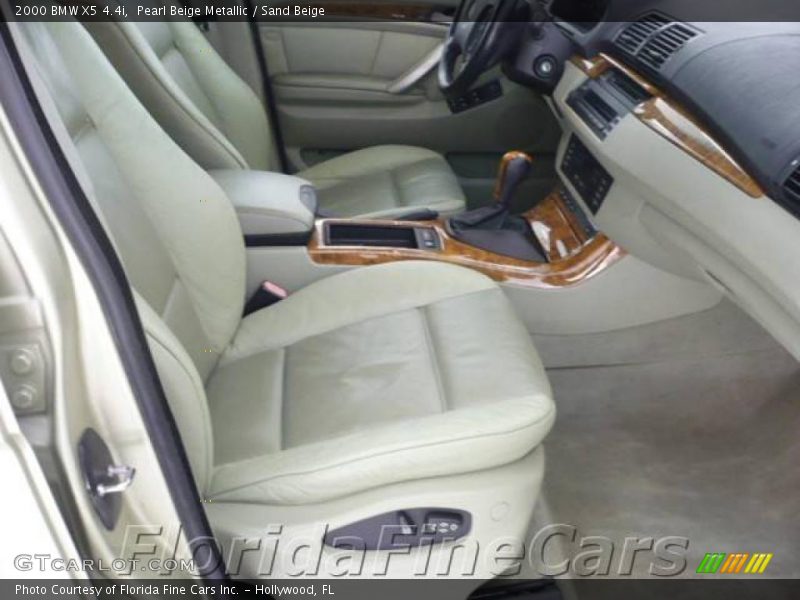 Pearl Beige Metallic / Sand Beige 2000 BMW X5 4.4i